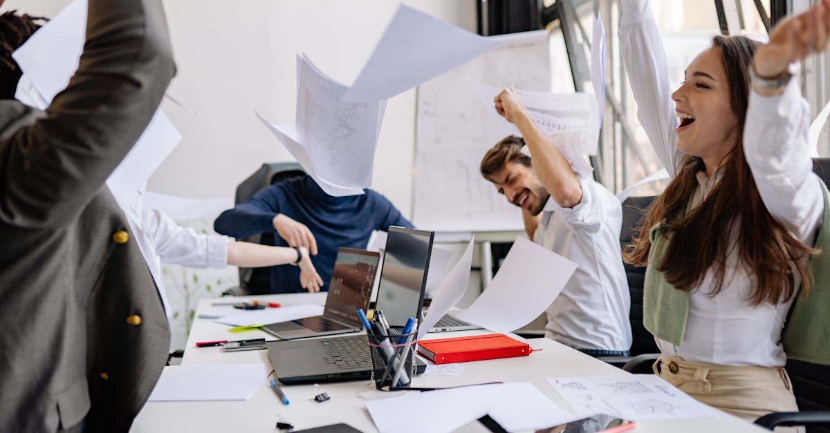 Éxito laboral: por qué asegurar tu futuro te hace trabajar más feliz