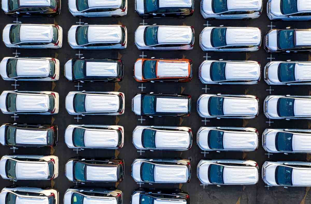 filas de coches diesel